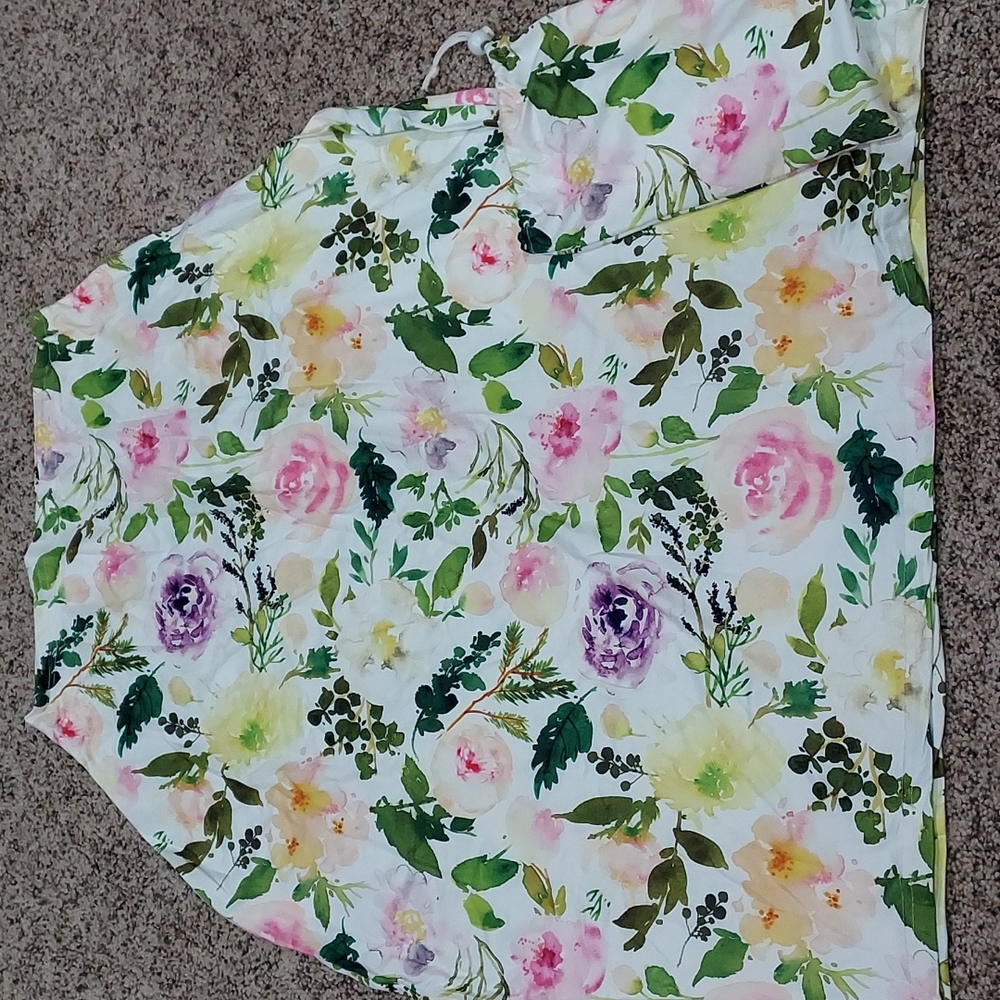 NWOT multi use cover for baby carrier & nursing